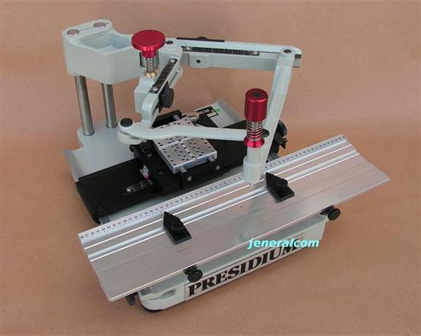 Pantografo piano per incisione targhe, bracciali, accendini etc. 
