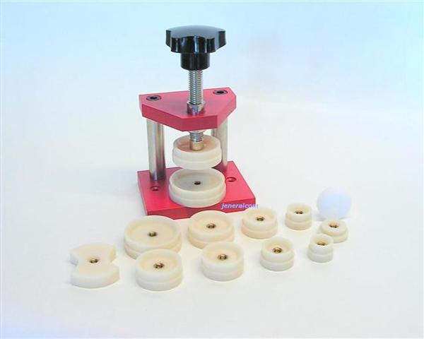 Torchietto chiudicasse chiudi casse / Press for closing snap-on case back 