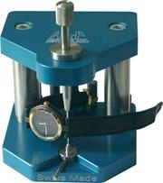 Punzoniera per orologeria multiuso con poggia sfere