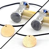 Martello battenti a righe e quadri lavorazioni orafe Martello battenti a righe e quadri lavorazioni orafe