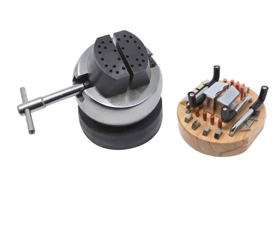 Morsa Sferica Orientabile per Incastonatore e Incisore – Precisione e Versatilità Morsa Sferica Orientabile per Incastonatore e Incisore – Precisione e Versatilità