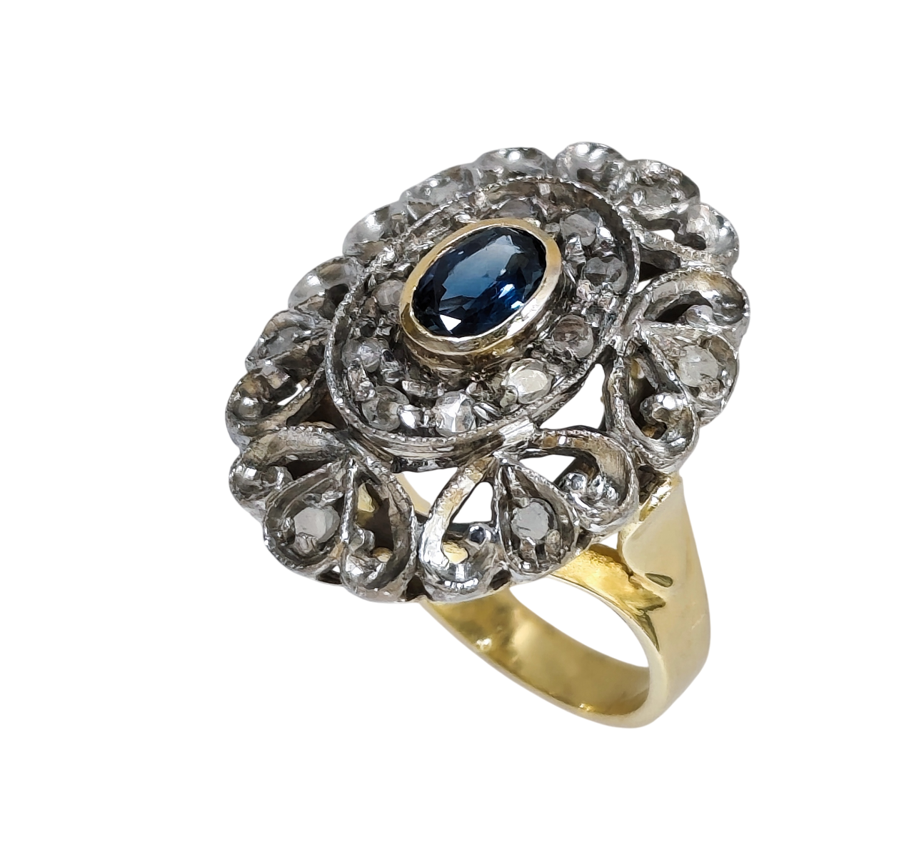 Anello antico vittoriano in oro 18 KT con zaffiro blu ovale e diamanti taglio a rosa