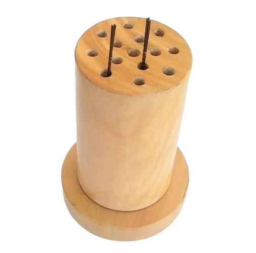 Cilindro Forato in Legno Porta Lame da Seghetto - Organizzazione e Accessibilità Cilindro Forato in Legno Porta Lame da Seghetto - Organizzazione e Accessibilità